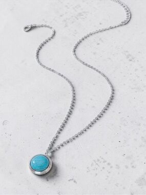 White Gold Plated Eternal Love Circular Turquoise Pendant Locket Necklace. New.